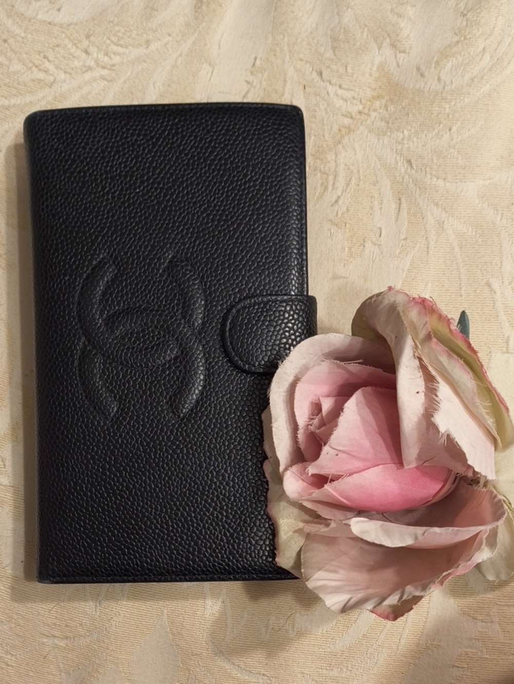 Interlocking CC Logo French Purse